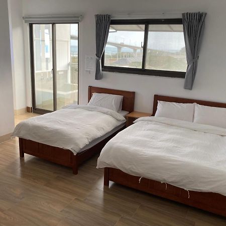 Golden Station Homestay Taitung ภายนอก รูปภาพ